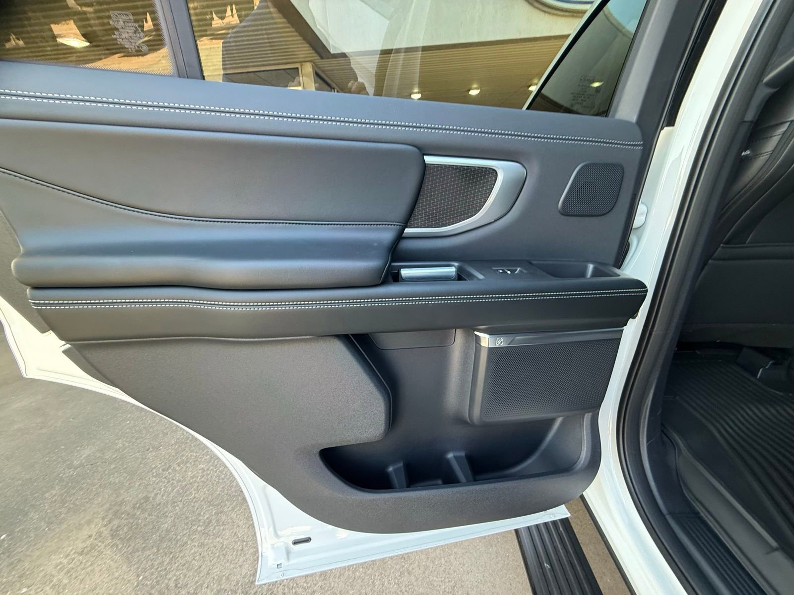 New 2025 Ford Expedition Platinum w/ Stealth Performance Package image 49