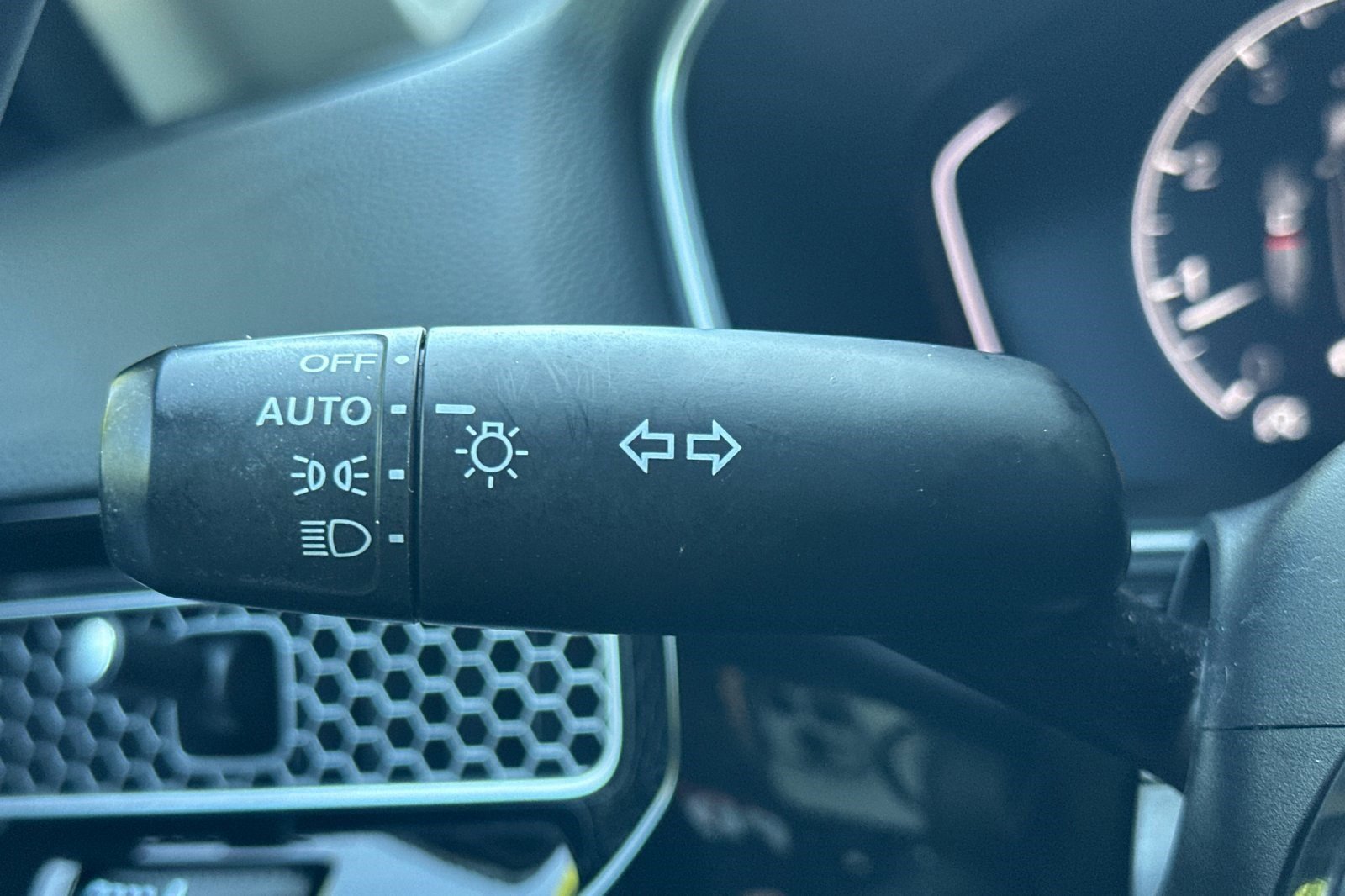 Used 2023 Honda Civic EX-L image 30