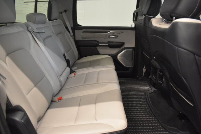 Used 2022 RAM 1500 Limited AWD/4WD image 17