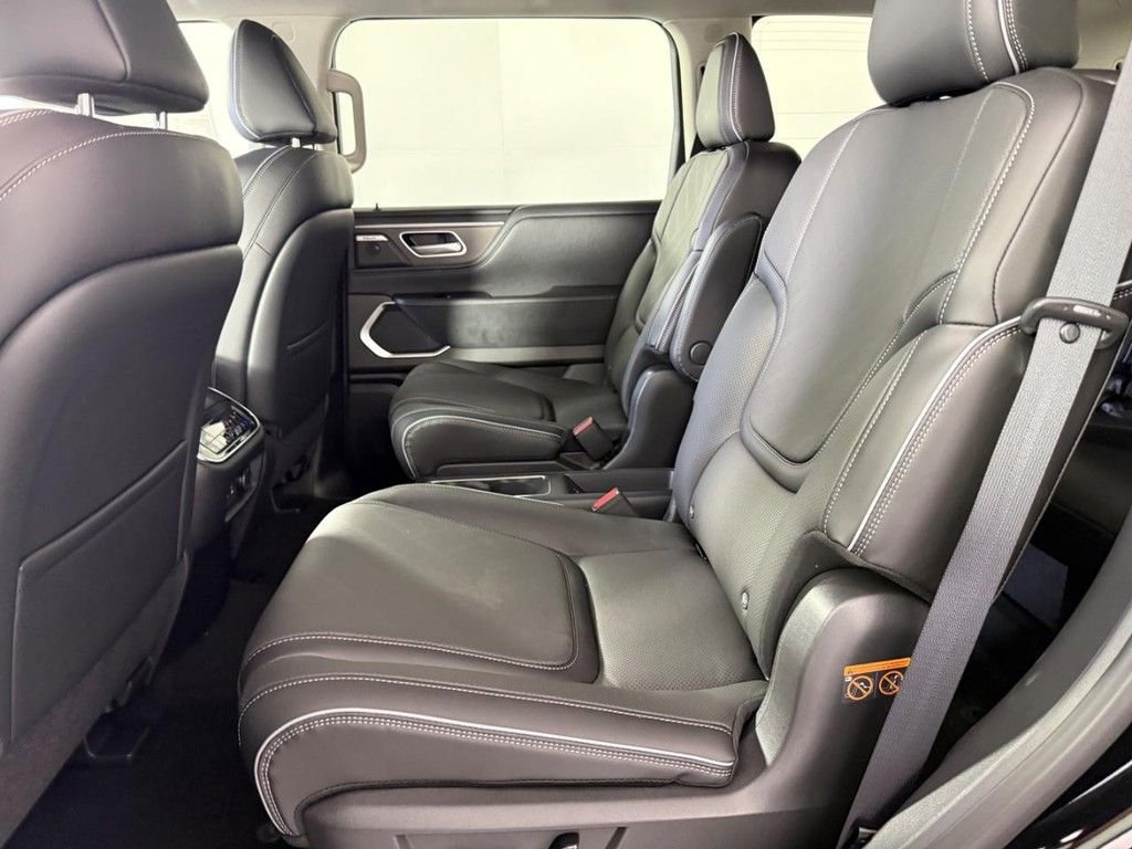 New 2026 INFINITI QX80 Luxe w/ Cargo Package AWD/4WD image 16