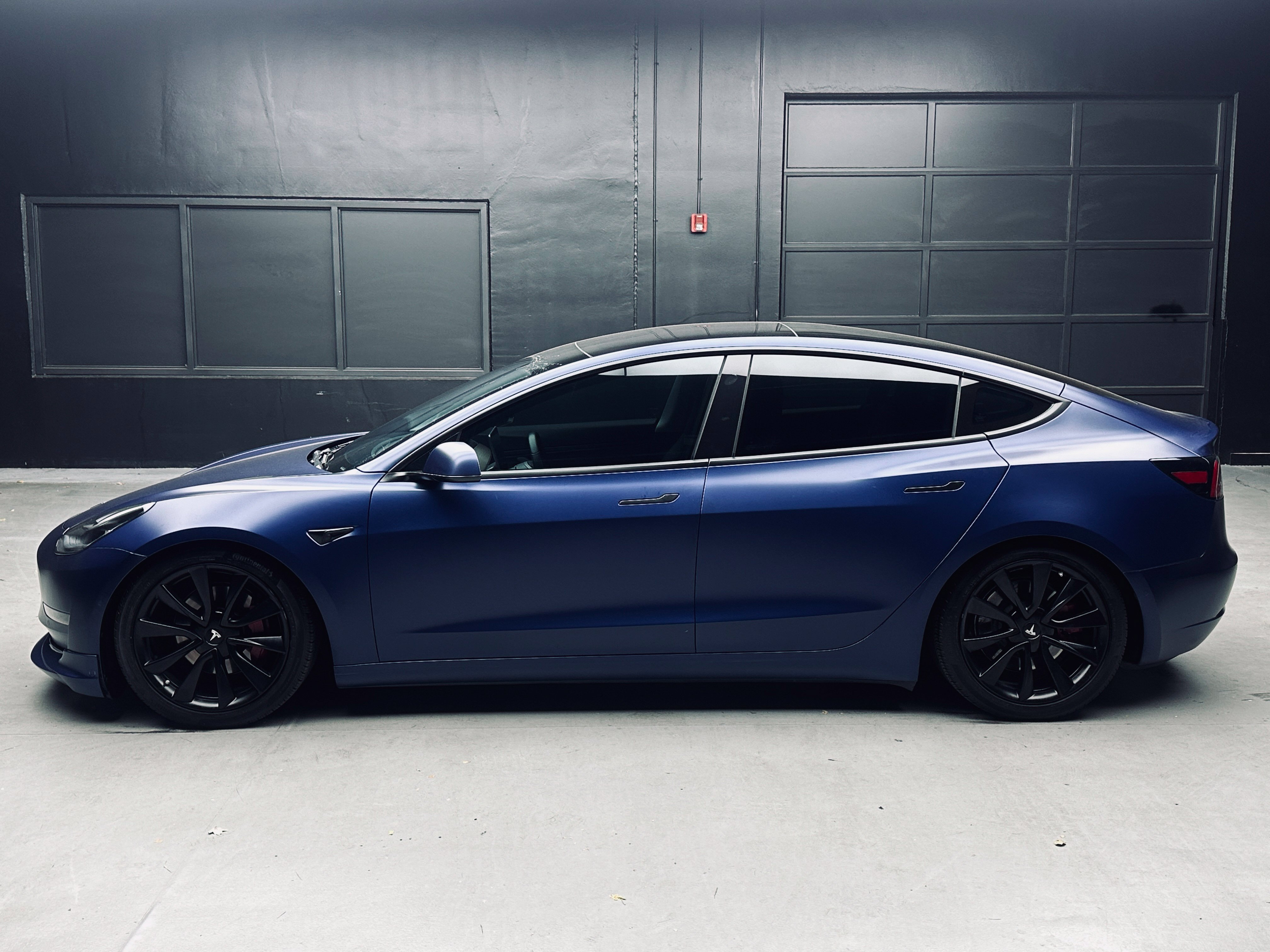Used 2018 Tesla Model 3 Long Range AWD/4WD image 4