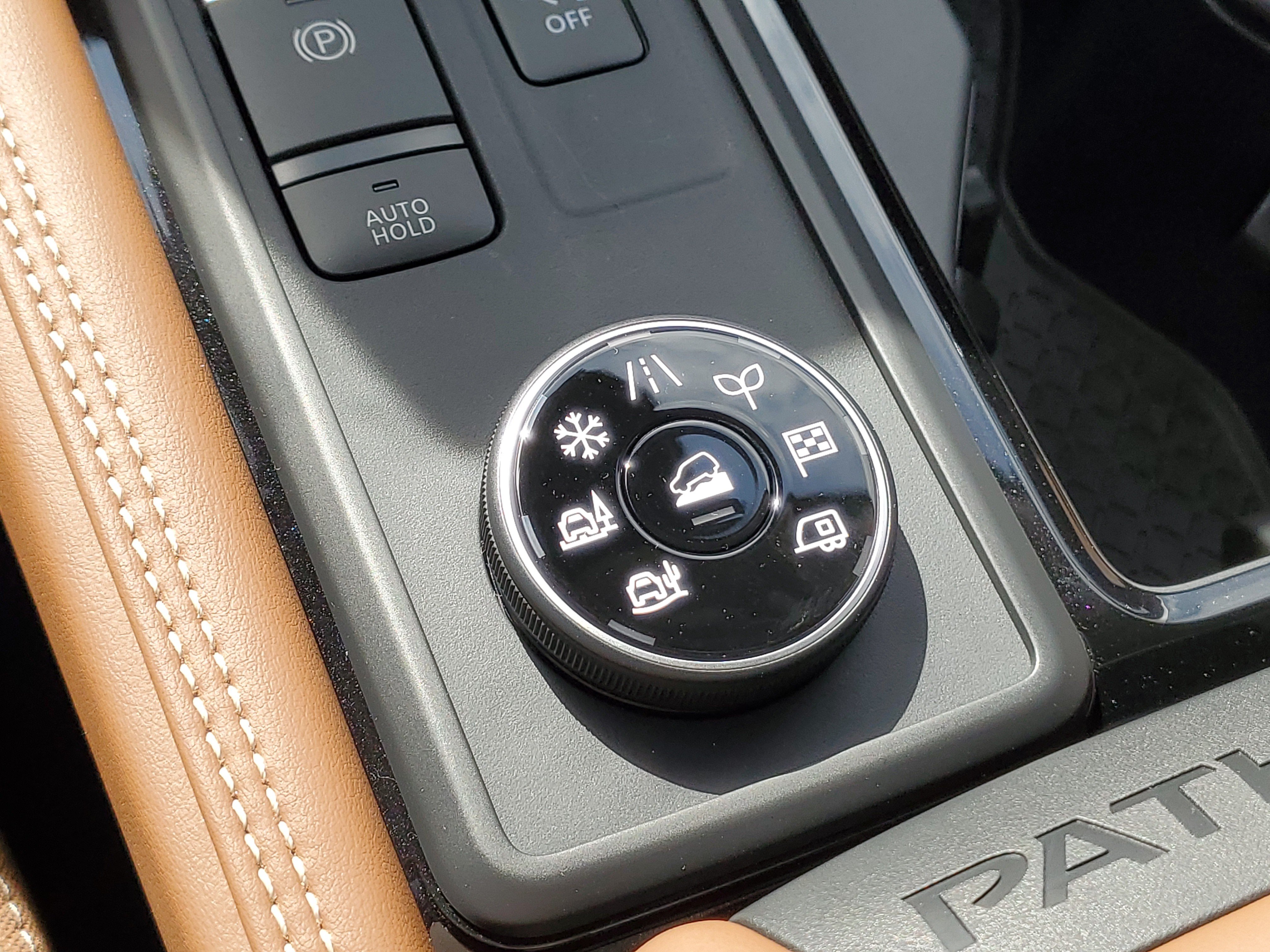 New 2026 Nissan Pathfinder Platinum AWD/4WD image 20