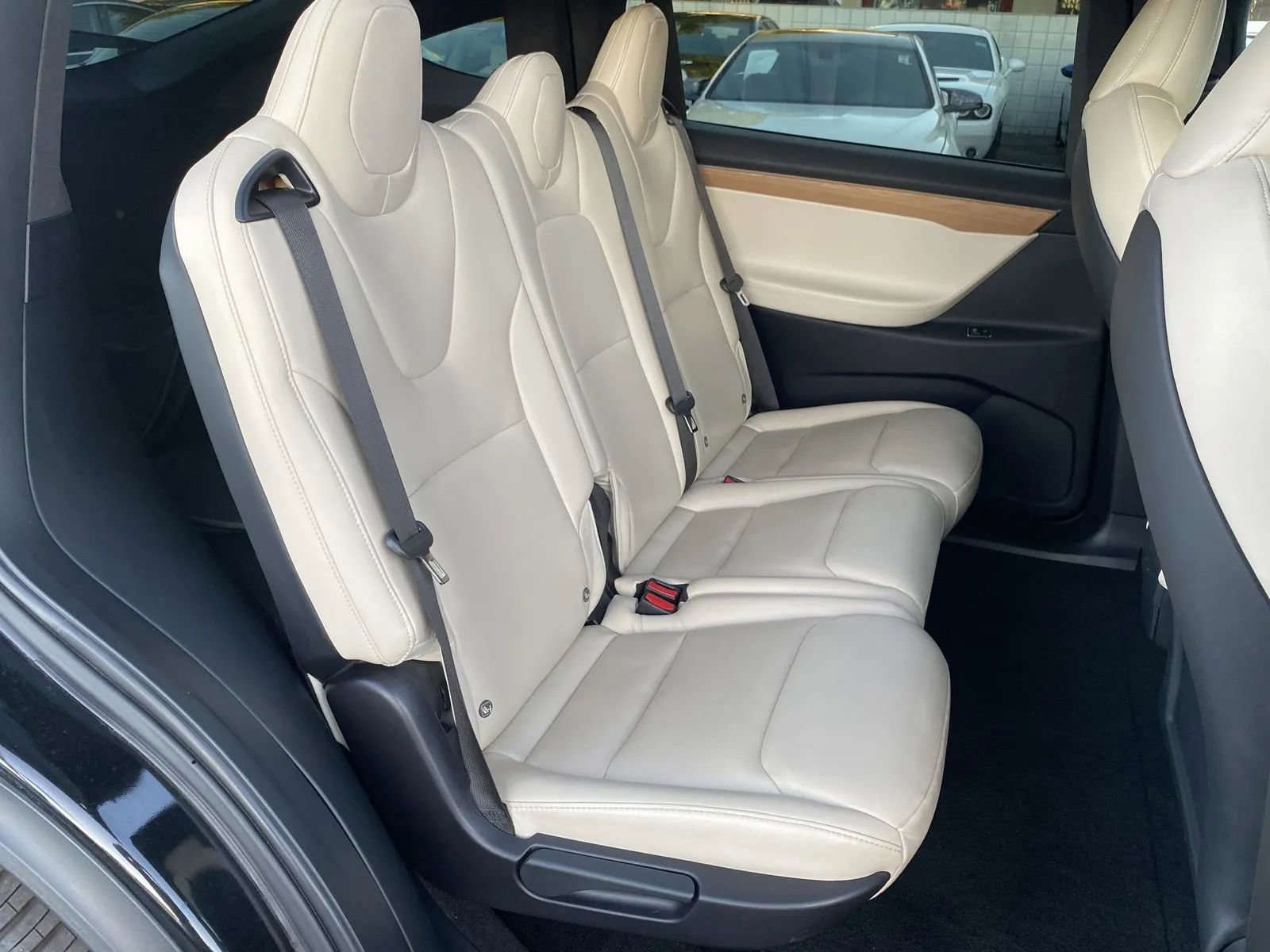 Used 2020 Tesla Model X Long Range image 7