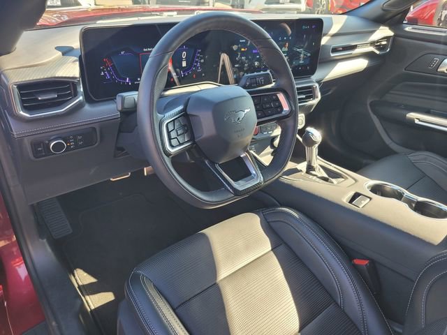 Used 2025 Ford Mustang Premium image 9