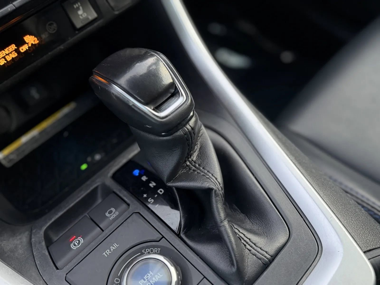 Used 2020 Toyota RAV4 XSE AWD/4WD image 35