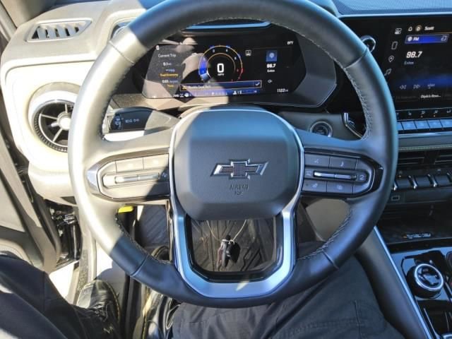 Used 2025 Chevrolet Colorado ZR2 w/ Technology Package image 6