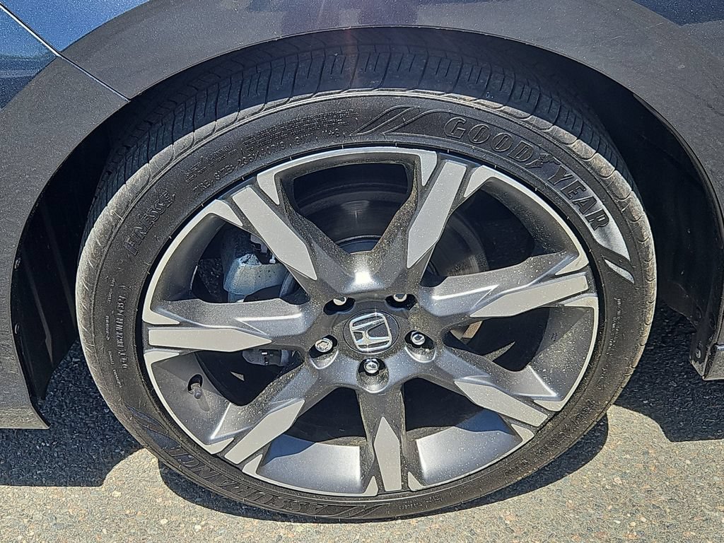 Certified 2025 Honda Civic Sport Touring image 6
