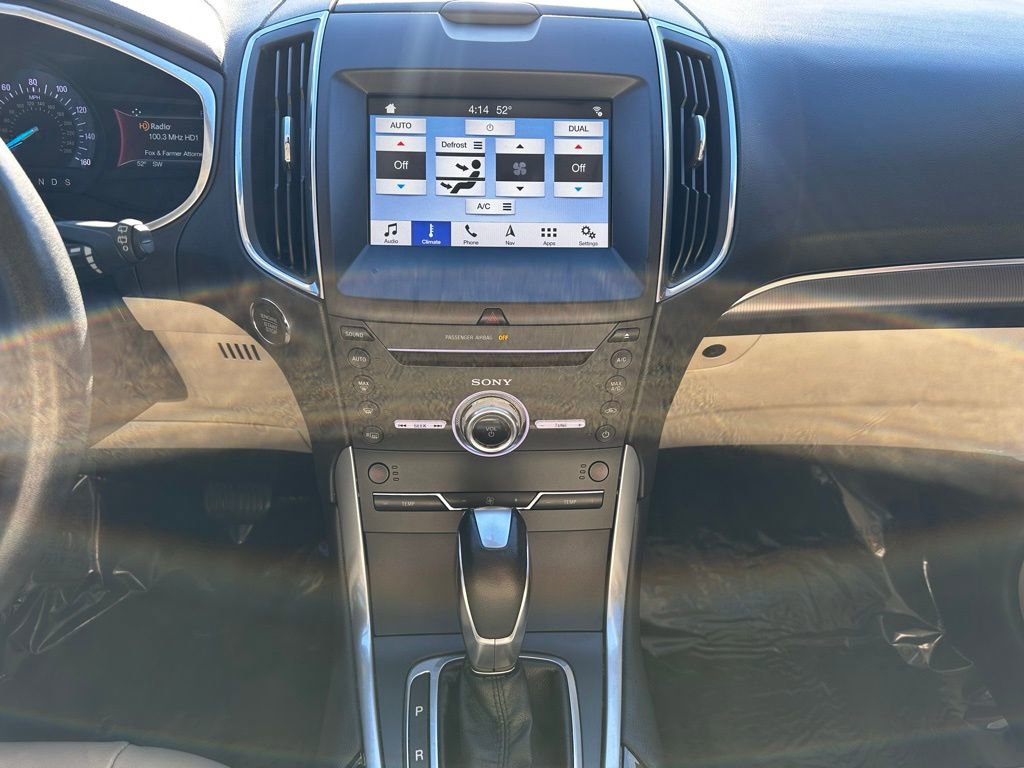 Used 2018 Ford Edge Titanium w/ Technology Package image 29