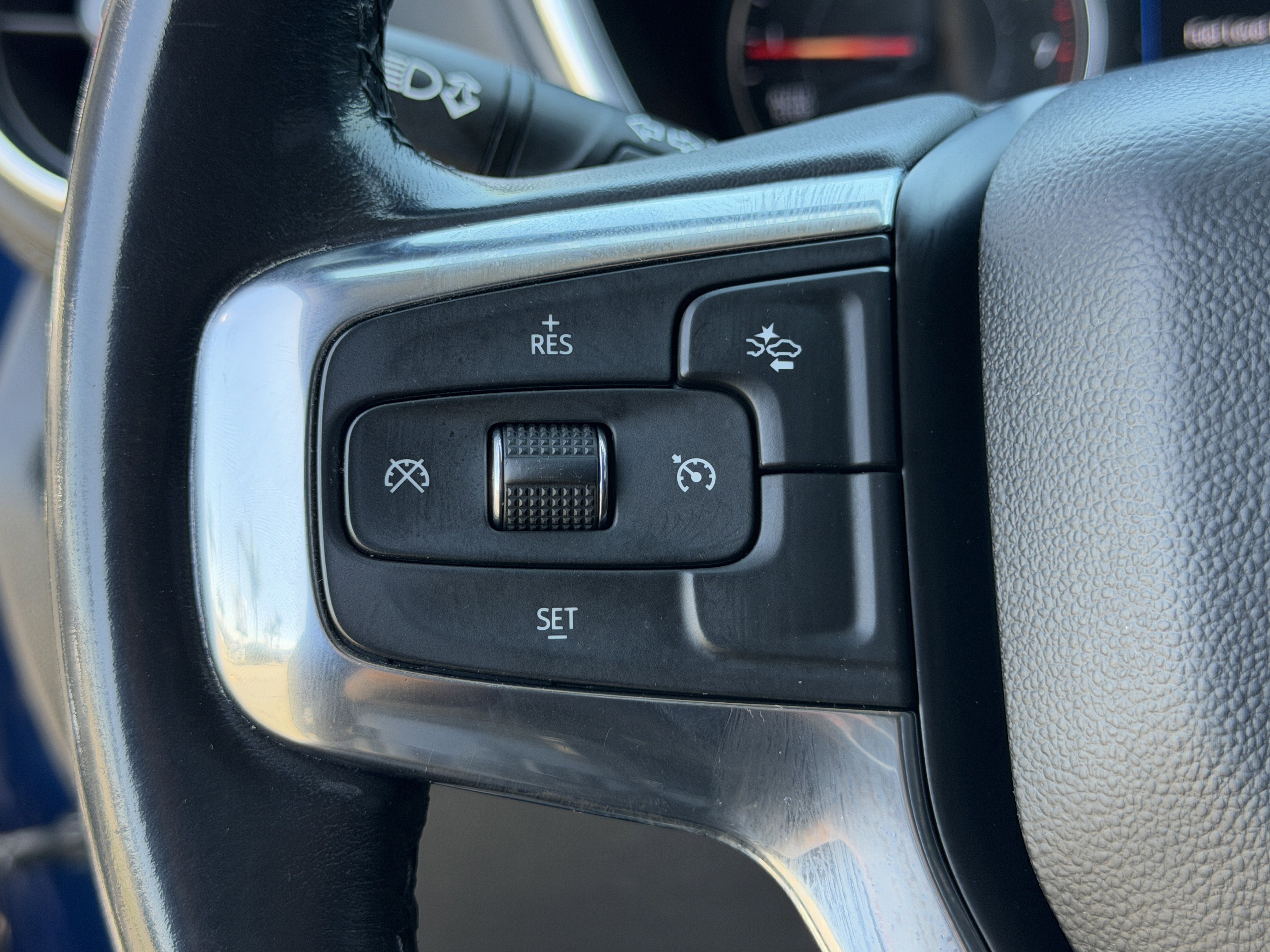 Used 2022 Chevrolet Blazer LT FWD image 19