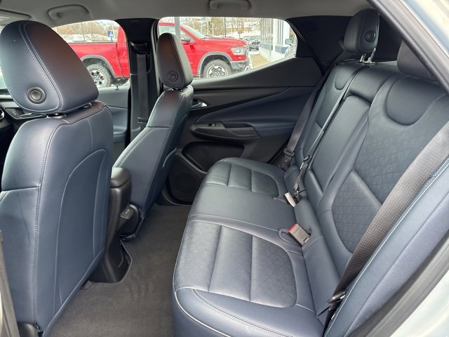 Used 2022 Chevrolet Bolt EUV LT w/ Convenience Package image 17