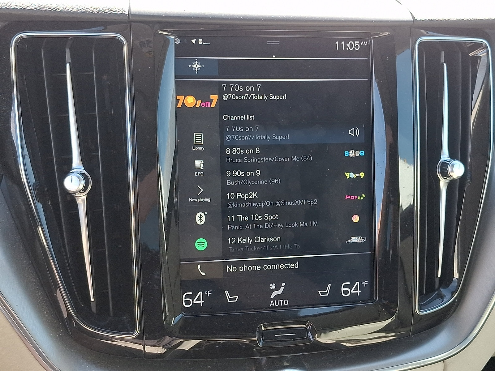 Used 2019 Volvo XC60 T5 Momentum w/ Premium Package AWD/4WD image 16