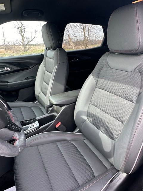 Used 2023 Chevrolet TrailBlazer RS w/ Convenience Package image 23