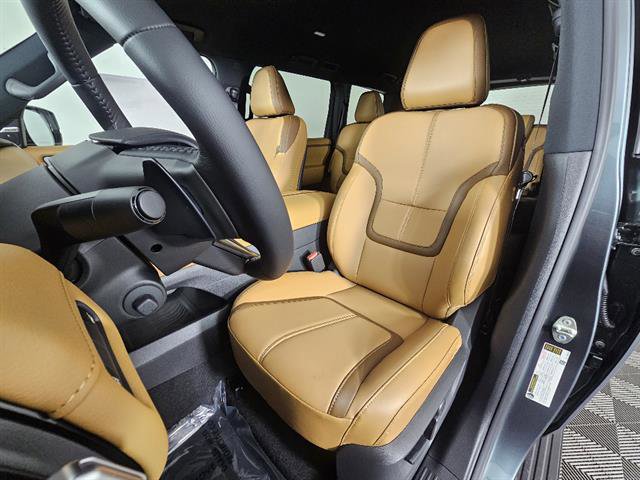 New 2026 Nissan Armada SL w/ Captain's Chari Seat Package image 30