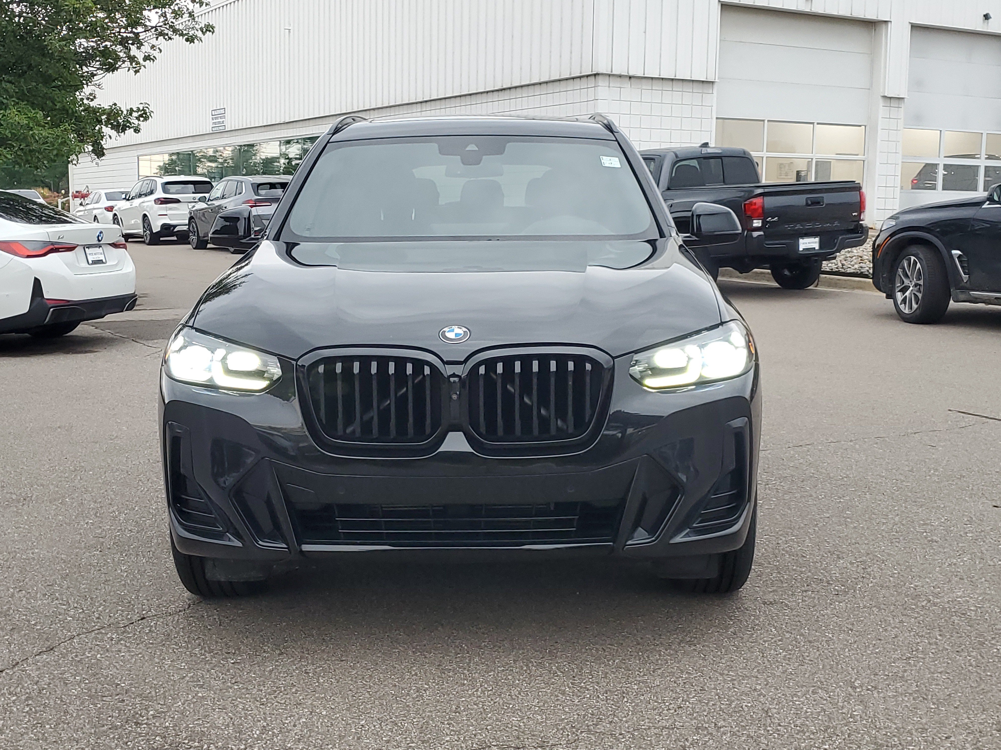 Certified 2024 BMW X3 xDrive30i w/ Premium Package AWD/4WD image 8