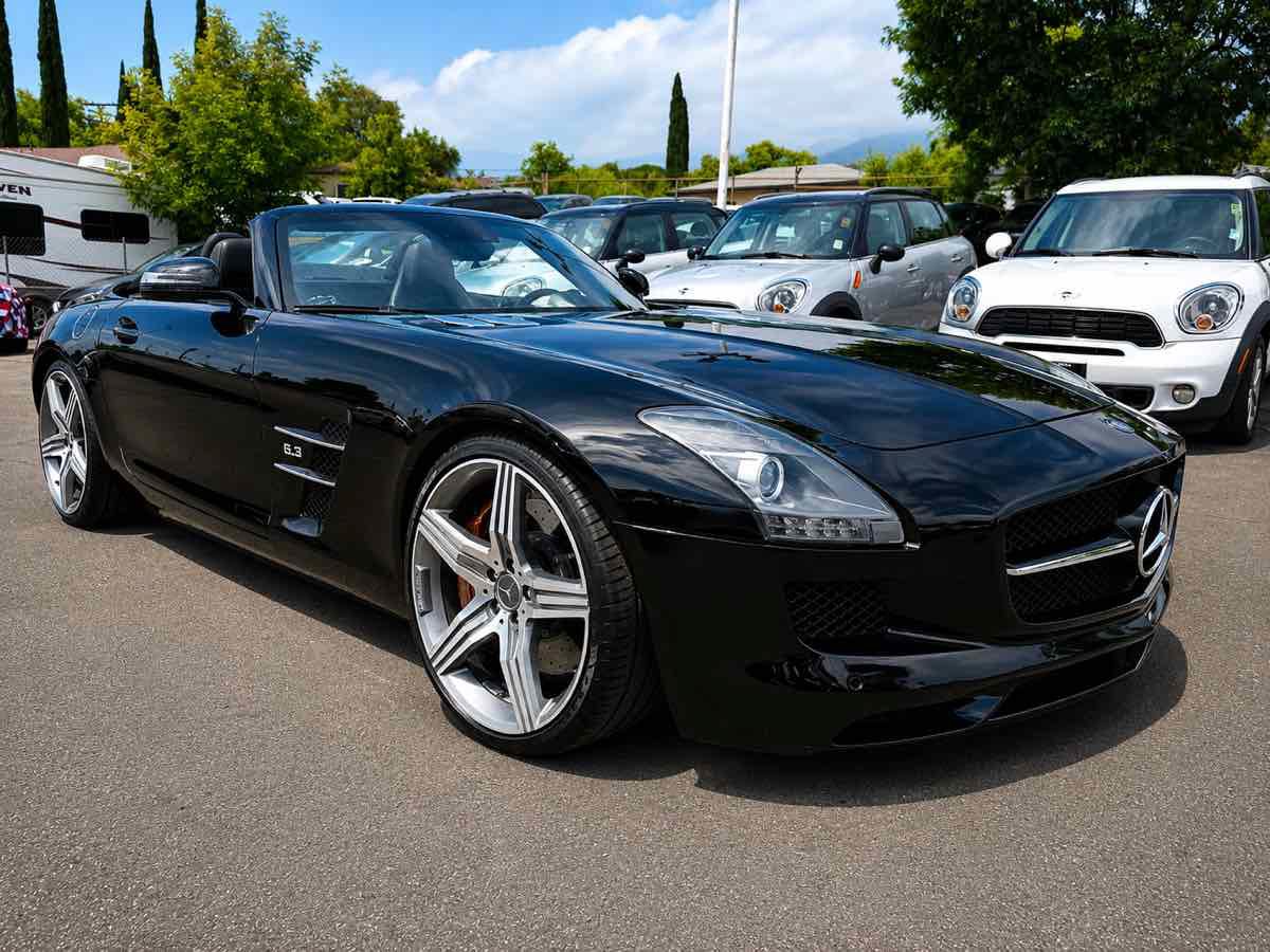 Used 2012 Mercedes-Benz SLS AMG Roadster image 1