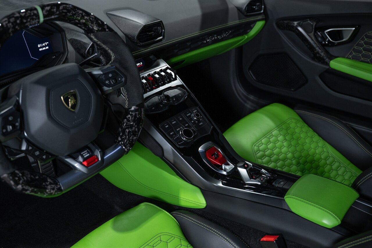 Used 2018 Lamborghini Huracan LP 580-2 RWD image 47