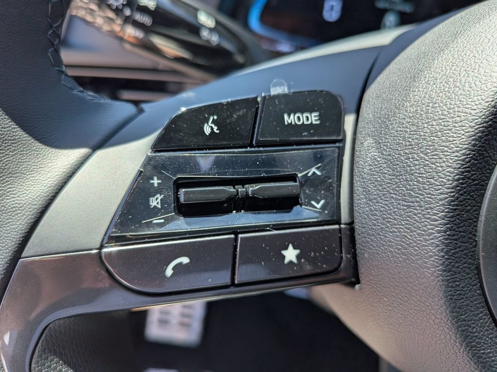 New 2026 Hyundai Elantra Sport FWD image 18