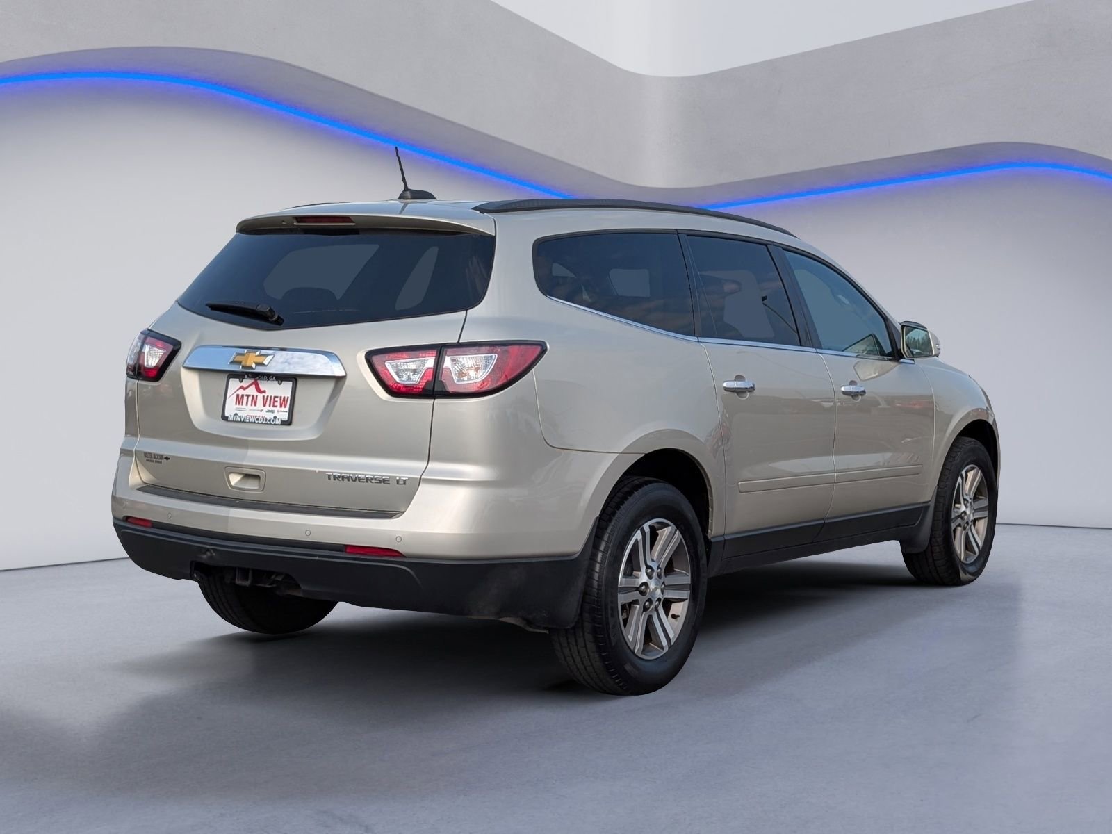 Used 2016 Chevrolet Traverse LT image 12