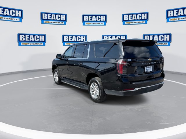Used 2025 Chevrolet Suburban LT AWD/4WD image 6