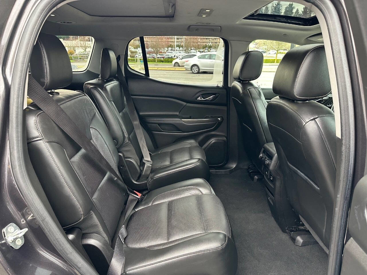 Used 2018 GMC Acadia SLT AWD/4WD image 25