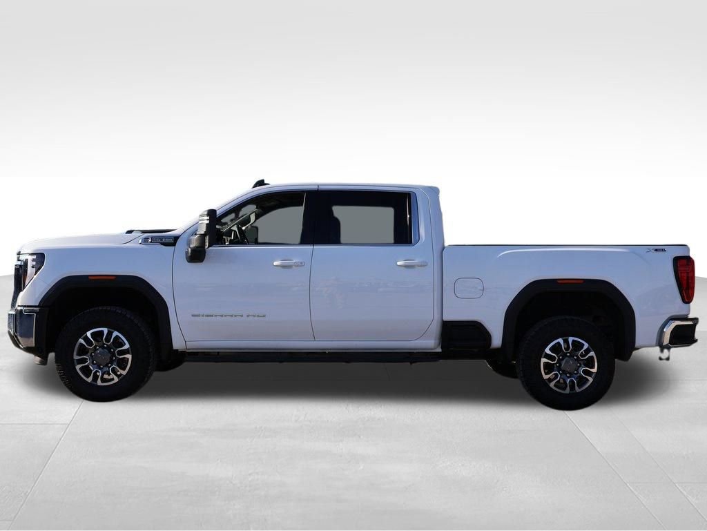 Used 2024 GMC Sierra 2500 SLE w/ SLE Convenience Package image 2