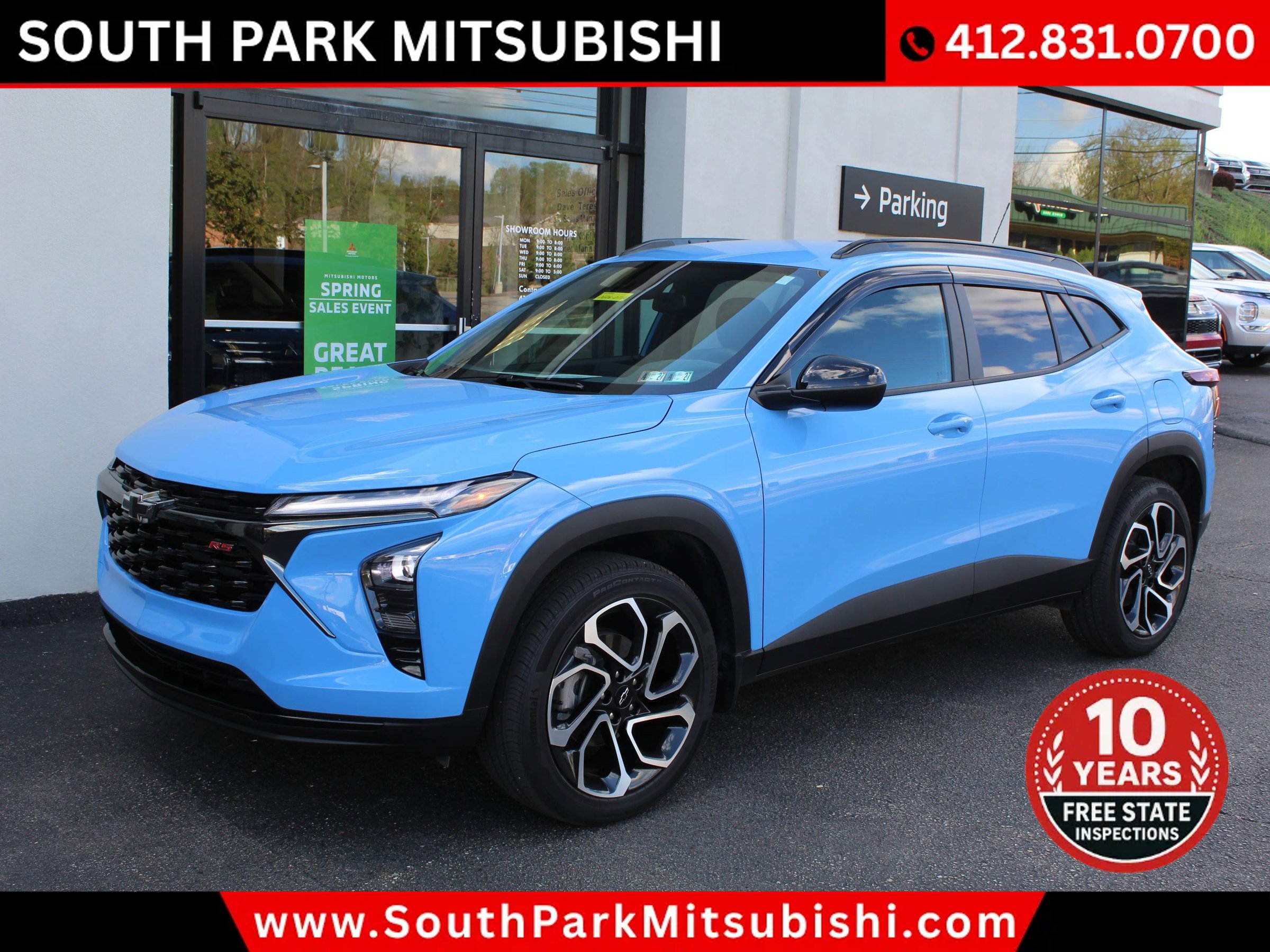 Used 2024 Chevrolet Trax RS w/ Driver Confidence Package FWD image 2