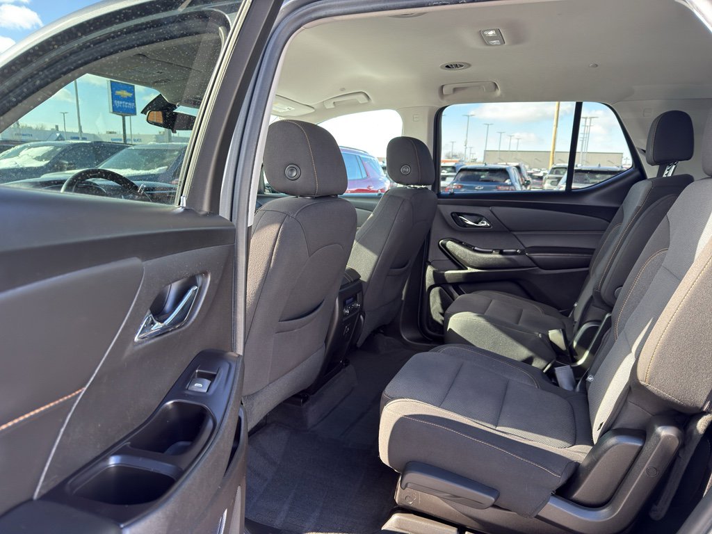 Used 2020 Chevrolet Traverse LT w/ LPO, Floor Liner Package image 30