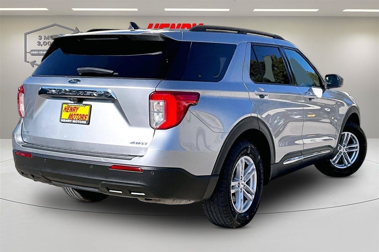 Used 2021 Ford Explorer XLT AWD/4WD image 6