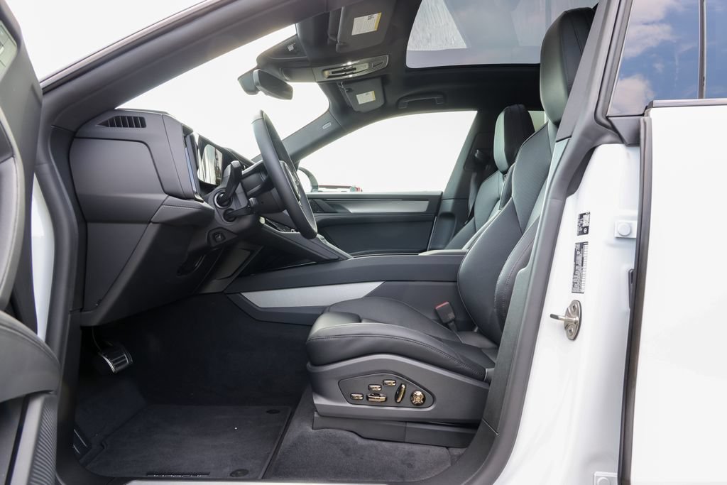 New 2026 Porsche Cayenne Electric AWD/4WD image 66
