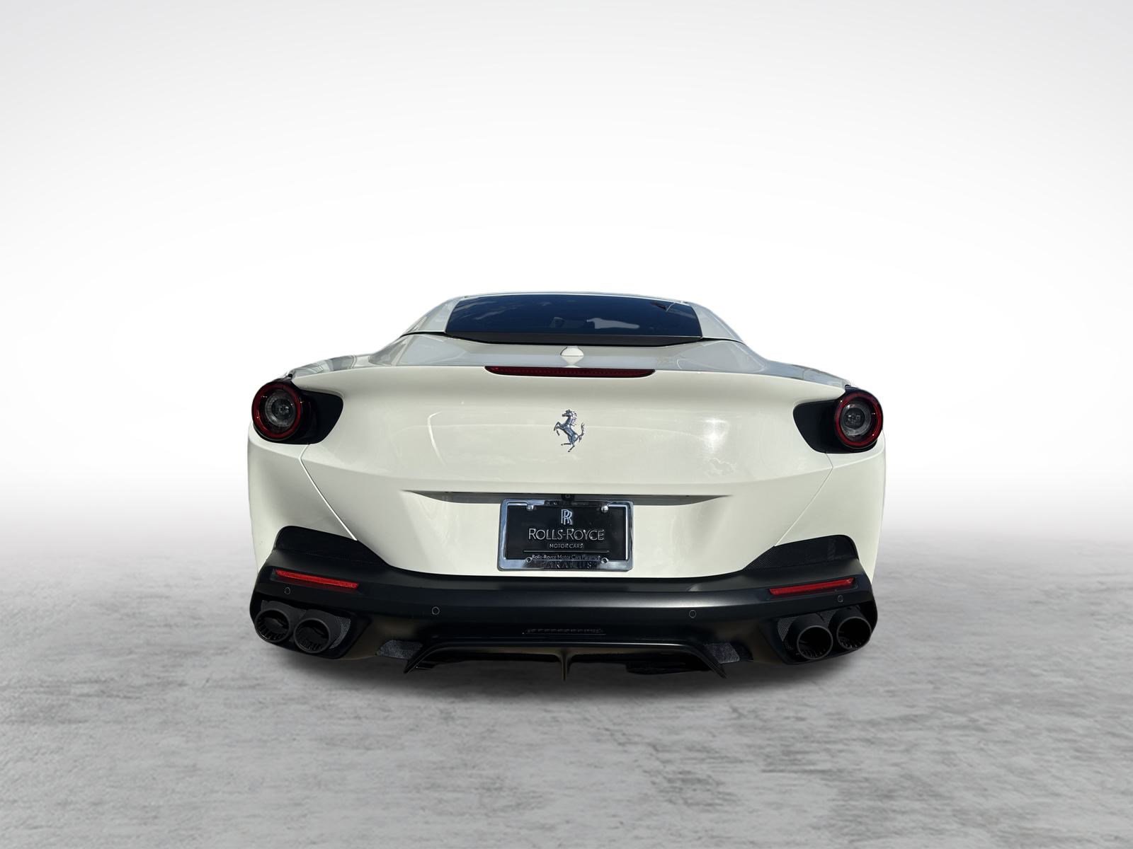 Used 2019 Ferrari Portofino image 9
