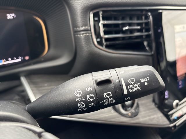 Used 2023 Jeep Wagoneer L Series II w/ Premium Group I image 21