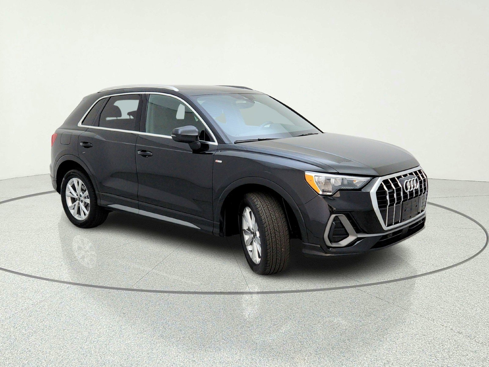 Used 2022 Audi Q3 2.0T Premium AWD/4WD image 5
