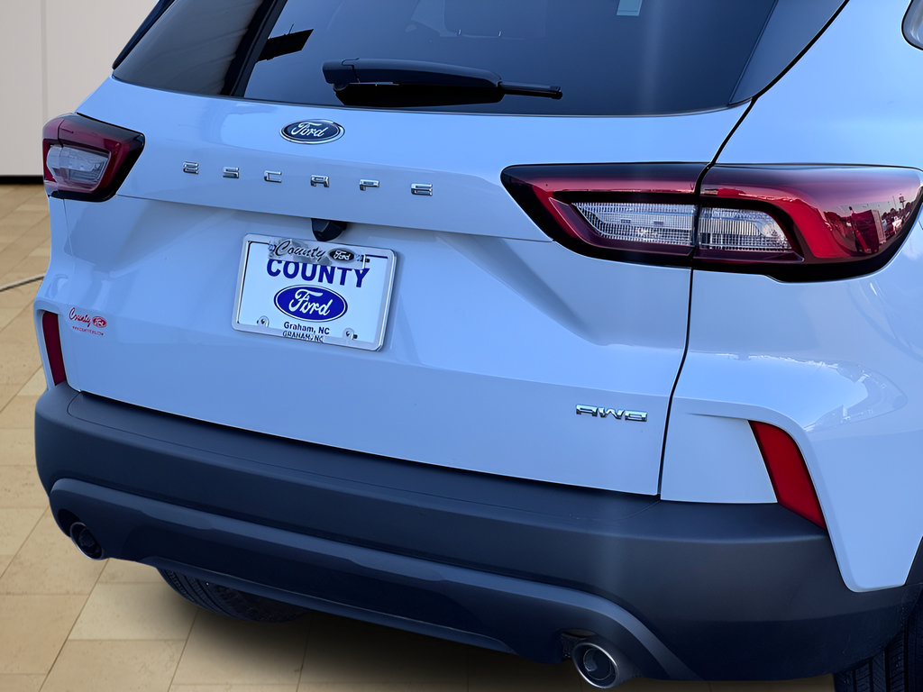 Used 2025 Ford Escape ST-Line Select AWD/4WD image 39