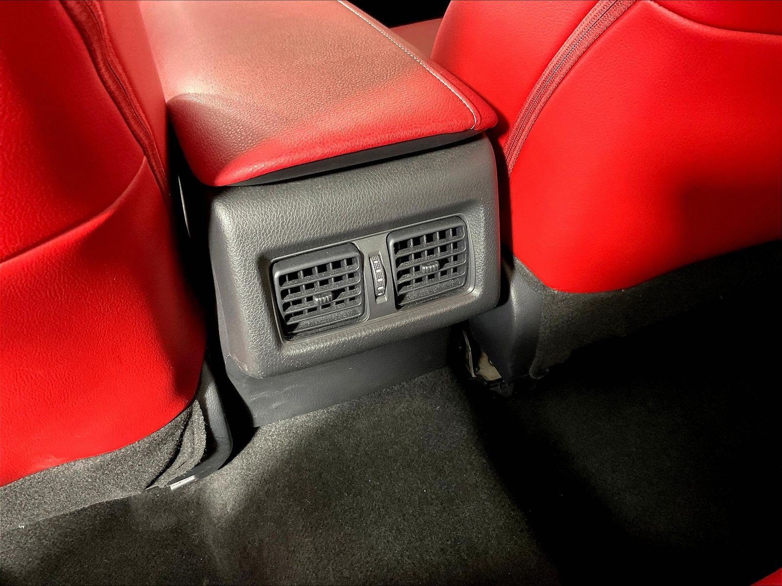Used 2023 Toyota Camry XSE FWD image 10