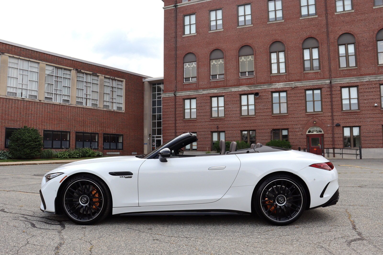 Used 2025 Mercedes-Benz SL 63 AMG 4MATIC image 35