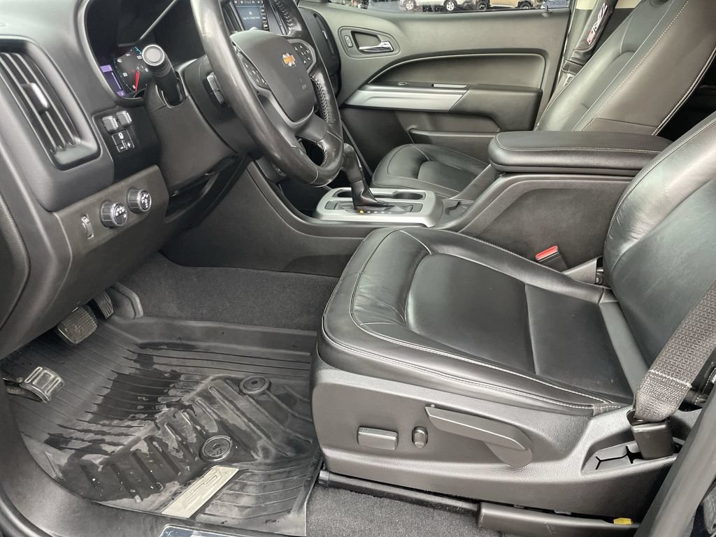 Used 2021 Chevrolet Colorado ZR2 w/ ZR2 Midnight Special Edition AWD/4WD image 9
