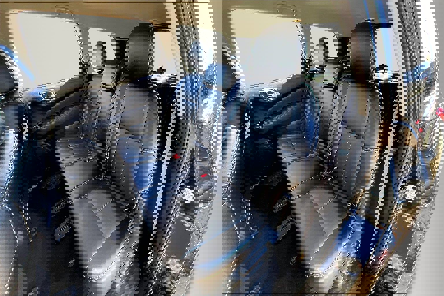 Used 2018 Nissan Pathfinder SL w/ Midnight Edition Package image 22