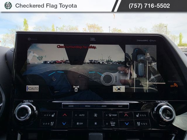 Used 2022 Toyota Highlander Platinum image 18