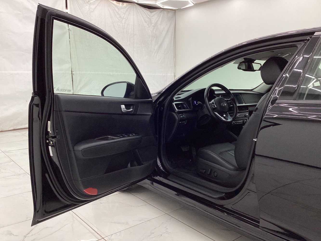 Used 2019 Kia Optima EX image 16