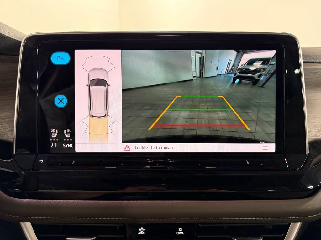 New 2026 Volkswagen Atlas SEL image 17