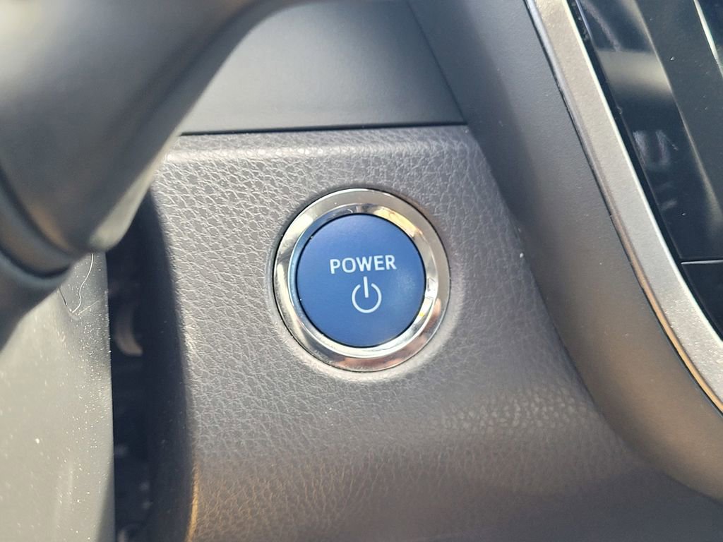 Used 2023 Toyota Camry LE image 18