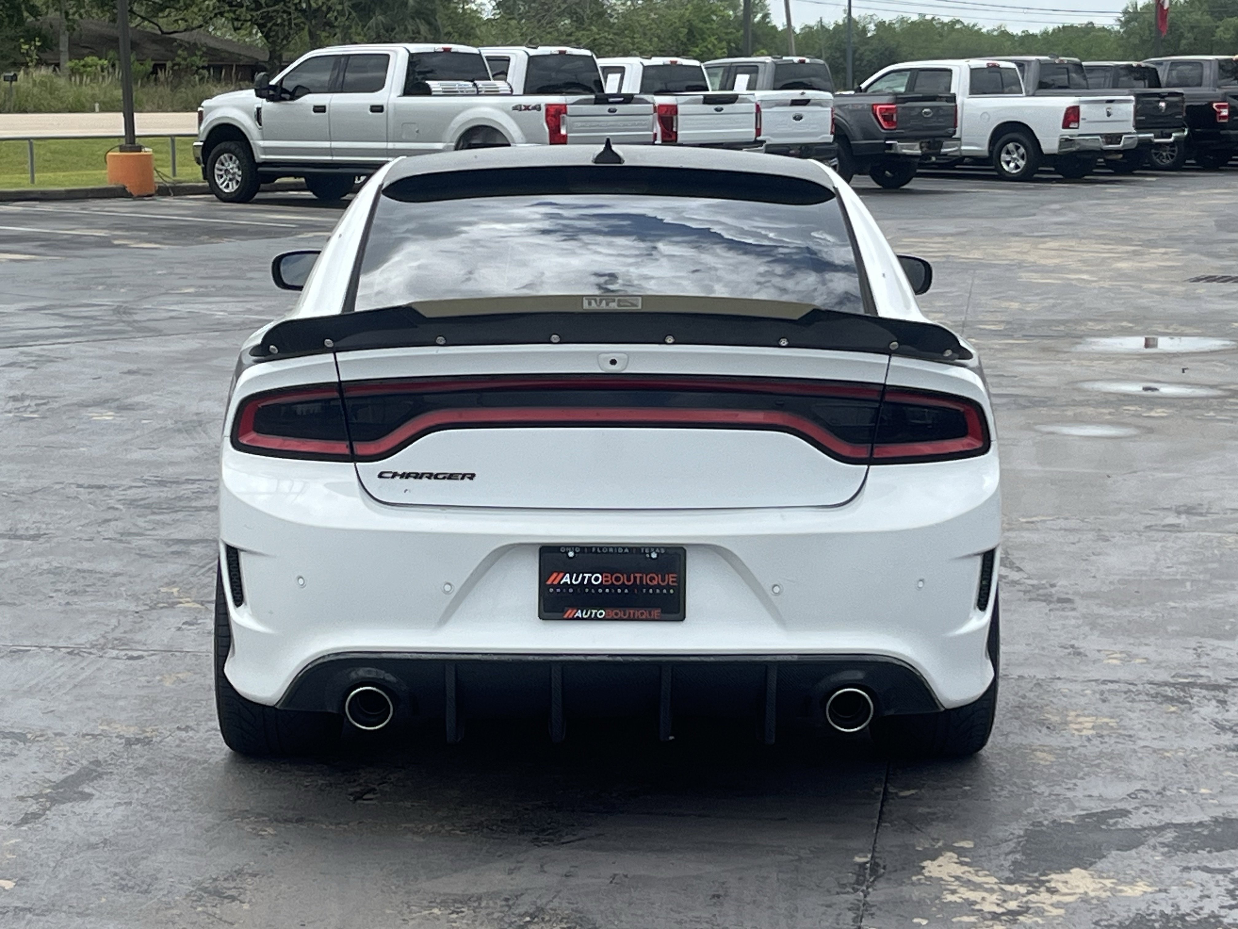 Used 2018 Dodge Charger R/T RWD image 8