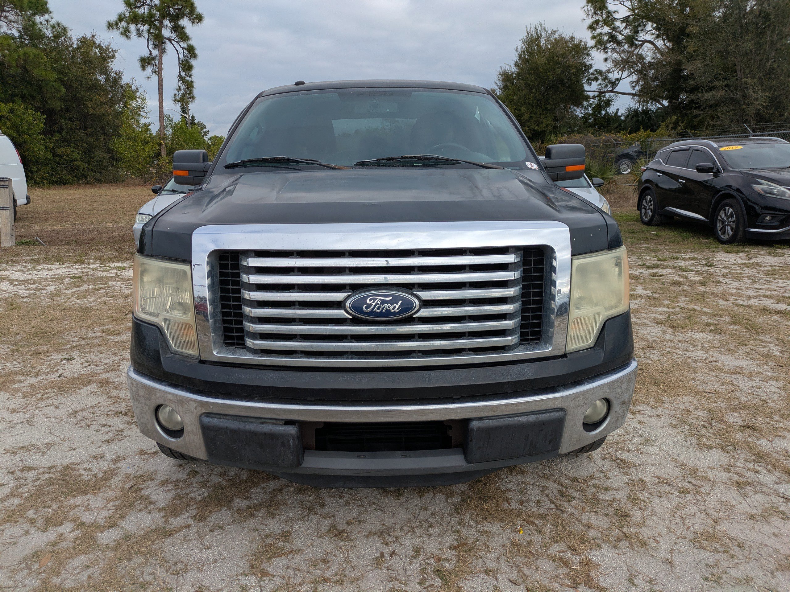 Used 2011 Ford F150 XLT w/ XLT Chrome Pkg image 9