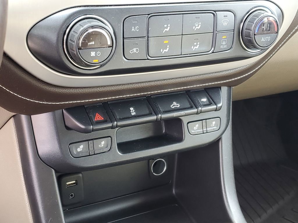 Used 2016 GMC Canyon SLT image 21