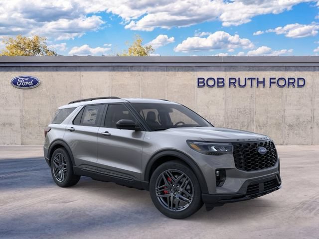 New 2026 Ford Explorer ST-Line w/ ST-Line Street Pack AWD/4WD image 2