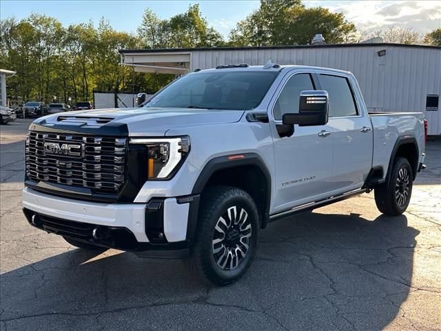 Certified 2025 GMC Sierra 2500 Denali Ultimate AWD/4WD image 5
