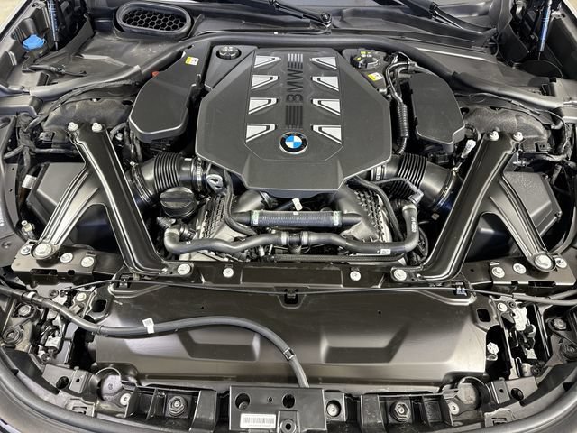 Used 2026 BMW 760i xDrive AWD/4WD image 27