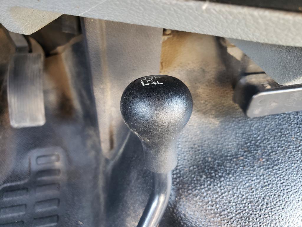 Used 2016 Ford F550 4x4 Regular Cab Super Duty image 16