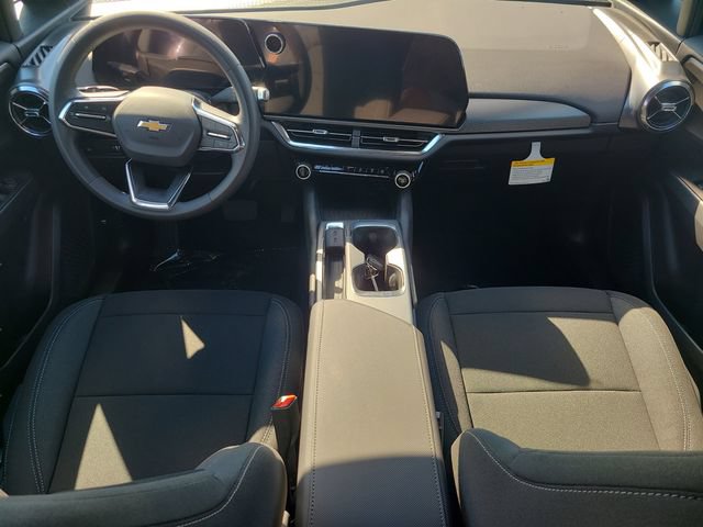 New 2026 Chevrolet Equinox EV LT w/ LPO, Blackout Package FWD image 15