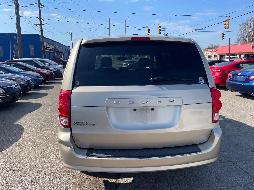 Used 2013 Dodge Grand Caravan SE image 5
